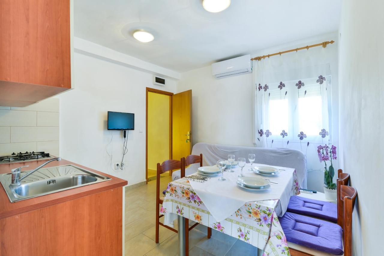 Apartments Citrus Turanj Ngoại thất bức ảnh