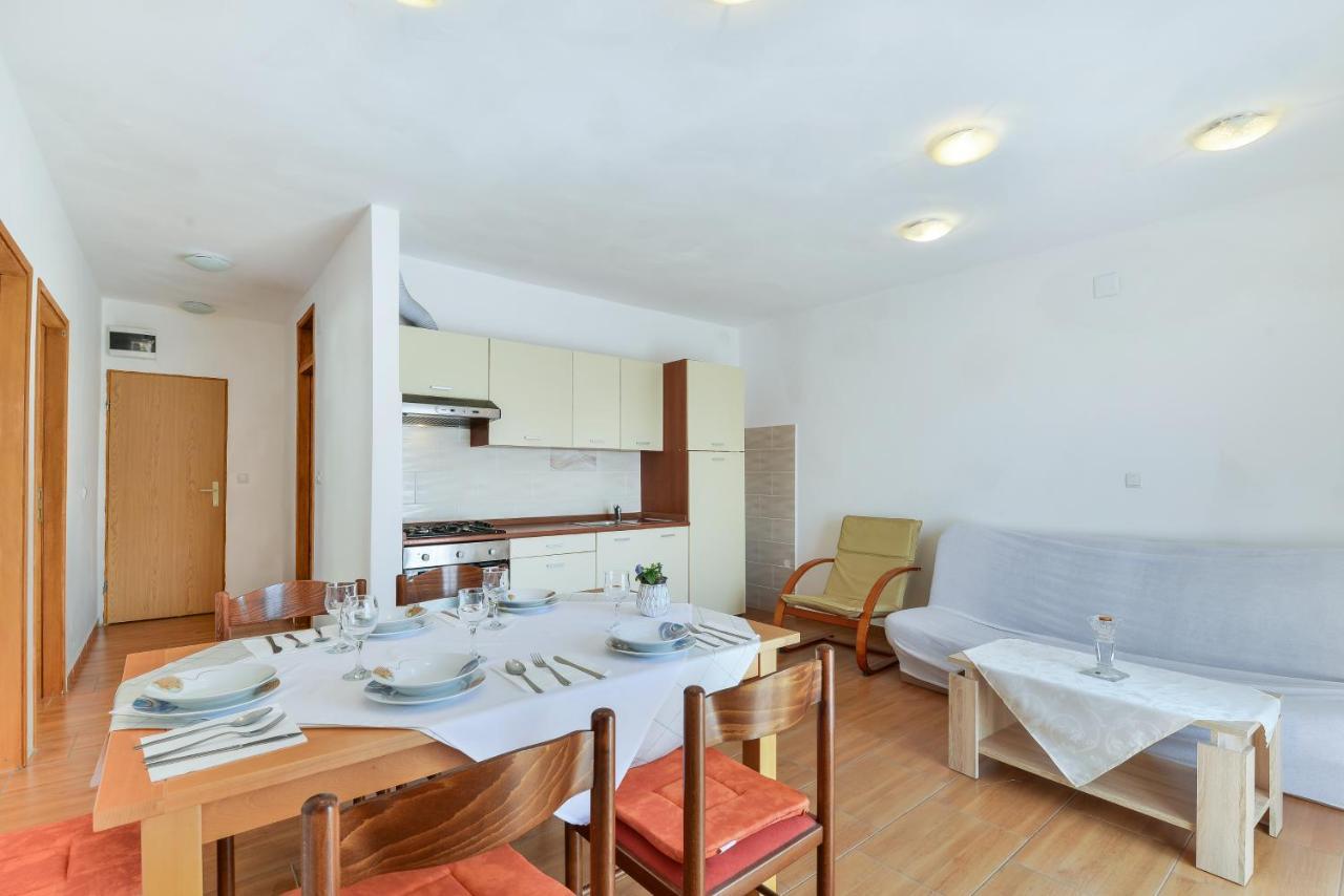Apartments Citrus Turanj Ngoại thất bức ảnh